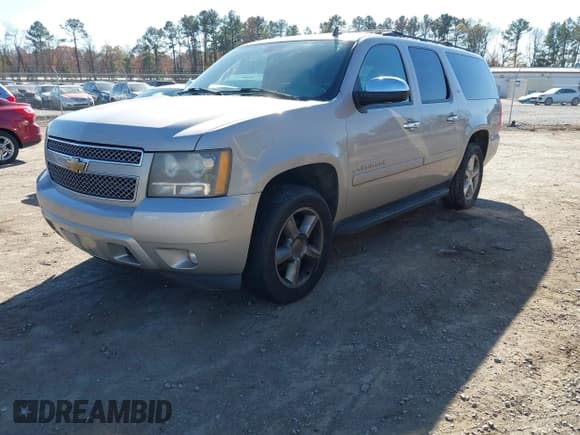✅ 2007 Chevrolet Suburban LTZ • VIN: 1GNFK16367J308989 • Лот: 43692533. Опубликован ранее на IAAI с пробегом 145 523 миль. Бесплатный доступ к архиву аукционных продаж из США и подробный отчёт об истории автомобиля на DreamBid. Изображение 2.