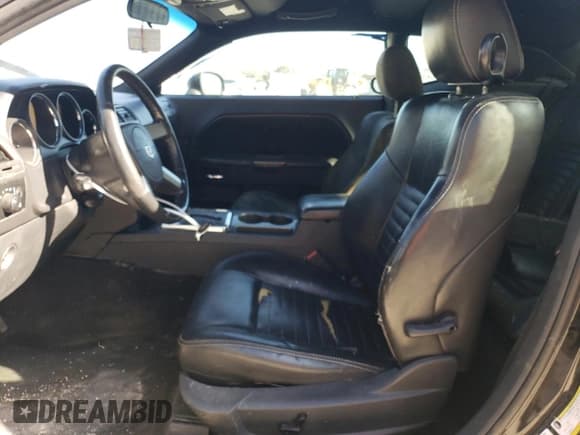 ✅ 2010 Dodge Challenger R/T Classic • VIN: 2B3CJ5DT6AH289394 • Lot: 85922854. Wystawiony na Copart z przebiegiem 162 770 mil. Bezpłatny archiwum sprzedaży aukcyjnych z USA i szczegółowy raport historii pojazdu na DreamBid. Zdjęcie 7.