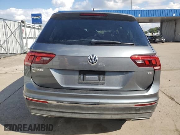 ✅ 2018 Volkswagen Tiguan SEL • VIN: 3VV3B7AX8JM022680 • Lot: 81814305. Listed on Copart with 34,930 mi. Free auction sales archive from the USA and detailed vehicle history report at DreamBid. Image 6.