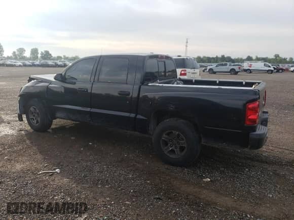 2007 Dodge Dakota ST z VIN 1D7HE28K27S208293, wystawiony jako Copart lot #68505375 z przebiegiem 226 241 mil mil oraz Czysty tytuł • Clean title. Historia ofert i sprzedaży dostępna na DreamBid. Obrazek 2.