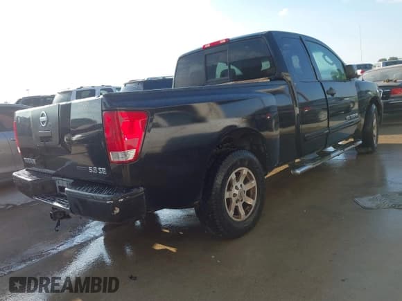 ✅ 2008 Nissan Titan XE • VIN: 1N6BA06A78N351182 • Lot: 43726992. Listed on IAAI with 298,069 mi. Free auction sales archive from the USA and detailed vehicle history report at DreamBid. Image 4.