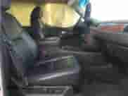 2007 Chevrolet Tahoe LTZ z VIN 1GNFK13097J383373, wystawiony jako Copart lot #66365785 z przebiegiem 197 645 mil mil oraz Szkoda całkowita • Salvage title. Historia ofert i sprzedaży dostępna na DreamBid. Obrazek 7.