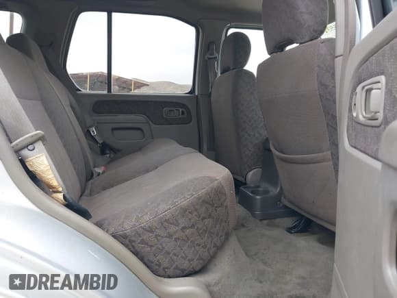 ✅ 2000 Nissan Xterra XE • VIN: 5N1ED28T0YC600883 • Lot: 42405532. Wystawiony na IAAI z przebiegiem Nie podano. Bezpłatny archiwum sprzedaży aukcyjnych z USA i szczegółowy raport historii pojazdu na DreamBid. Zdjęcie 8.