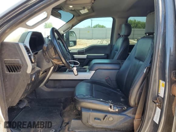 ✅ 2021 Ford F-350 XL • VIN: 1FT8W3BT1MEC69708 • Lot: 56928725. Wystawiony na Copart z przebiegiem 106 637 mil. Bezpłatny archiwum sprzedaży aukcyjnych z USA i szczegółowy raport historii pojazdu na DreamBid. Zdjęcie 7.