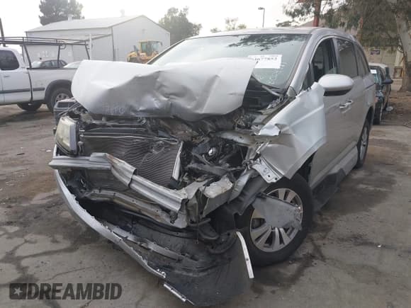 ✅ 2014 Honda Odyssey EX-L • VIN: 5FNRL5H62EB024989 • Lot: 43677852. Wystawiony na IAAI z przebiegiem 63 162 mil. Bezpłatny archiwum sprzedaży aukcyjnych z USA i szczegółowy raport historii pojazdu na DreamBid. Zdjęcie 2.