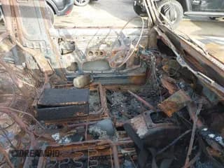 ✅ 1987 Suzuki Samurai • VIN: JS4JC51C3H4189102 • Lot: 42715087. Wystawiony na IAAI z przebiegiem Nie podano. Bezpłatny archiwum sprzedaży aukcyjnych z USA i szczegółowy raport historii pojazdu na DreamBid. Zdjęcie 5.