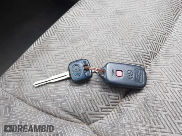 ✅ 2003 Toyota Highlander • VIN: JTEGF21A030081596 • Lot: 42341305. Listed on IAAI with 221,926 mi. Free auction sales archive from the USA and detailed vehicle history report at DreamBid. Image 11.