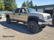 ✅ 2006 Chevrolet Silverado 2500HD LT3 • VIN: 1GCHK23D86F200833 • Lot: 81657075. Listed on Copart with 153,817 mi. Free auction sales archive from the USA and detailed vehicle history report at DreamBid. Image 4.