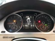 ✅ 2009 Volkswagen CC 4Motion • VIN: WVWGU73C29E513798 • Лот: 54094385. Опубликован ранее на Copart с пробегом 105 815 миль. Бесплатный доступ к архиву аукционных продаж из США и подробный отчёт об истории автомобиля на DreamBid. Изображение 9.