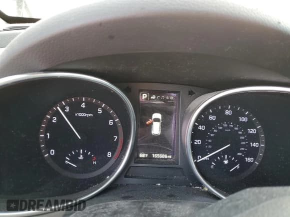 ✅ 2017 Hyundai Santa Fe Ultimate • VIN: 5XYZW4LA0HG492777 • Lot: 52499795. Listed on Copart with 165,686 mi. Free auction sales archive from the USA and detailed vehicle history report at DreamBid. Image 9.