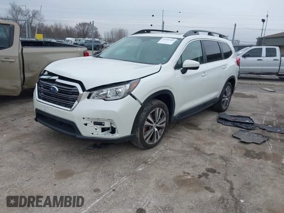 ✅ 2020 Subaru Ascent Premium • VIN: 4S4WMAED7L3409627 • Lot: 41992368. Listed on IAAI with 75,945 mi. Free auction sales archive from the USA and detailed vehicle history report at DreamBid. Image 2.