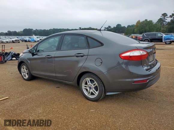 ✅ 2017 Ford Fiesta SE • VIN: 3FADP4BJ8HM168090 • Лот: 90531615. Опубликован ранее на Copart с пробегом 119 890 миль. Бесплатный доступ к архиву аукционных продаж из США и подробный отчёт об истории автомобиля на DreamBid. Изображение 2.