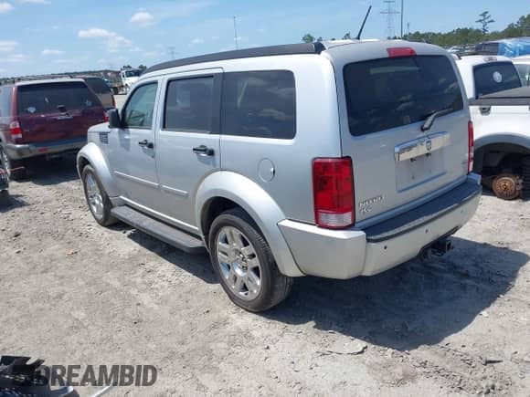 2008 Dodge Nitro R/T с VIN 1D8GT58688W187705, выставлен на аукционе IAAI как лот 42088537 с пробегом 132 538 миль миль и . История ставок и продаж доступна на DreamBid. Изображение 3.