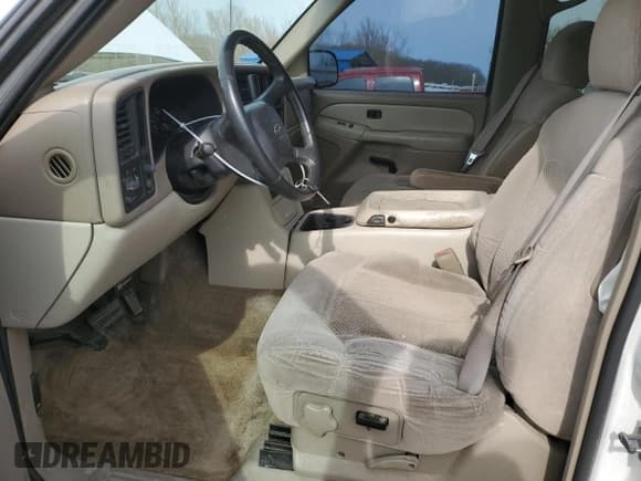 ✅ 2001 Chevrolet Suburban LS • VIN: 3GNEC16T31G111229 • Лот: 51053805. Опубликован ранее на Copart с пробегом 235 889 миль. Бесплатный доступ к архиву аукционных продаж из США и подробный отчёт об истории автомобиля на DreamBid. Изображение 7.