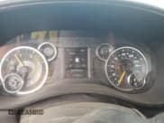 ✅ 2019 Ram 2500 Tradesman • VIN: 3C6MR5AL8KG719595 • Lot: 69641734. Wystawiony na Copart z przebiegiem 117 740 mil. Bezpłatny archiwum sprzedaży aukcyjnych z USA i szczegółowy raport historii pojazdu na DreamBid. Zdjęcie 9.