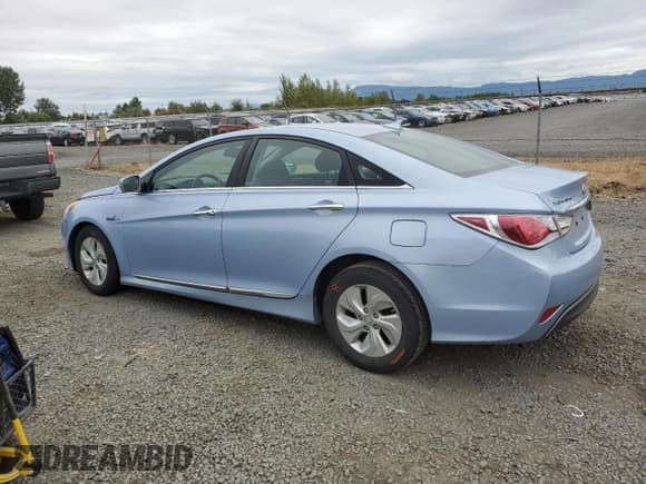 ✅ 2014 Hyundai Sonata • VIN: KMHEC4A43EA115095 • Lot: 64990324. Listed on Copart with 104,384 mi. Free auction sales archive from the USA and detailed vehicle history report at DreamBid. Image 2.