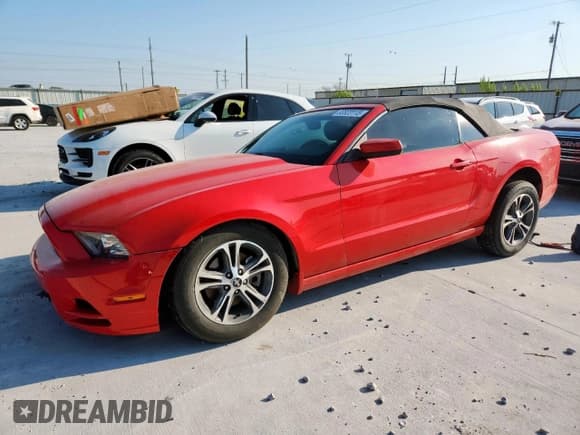✅ 2014 Ford Mustang Premium • VIN: 1ZVBP8EM5E5306925 • Lot: 80820115. Listed on Copart with 52,829 mi. Free auction sales archive from the USA and detailed vehicle history report at DreamBid. Image 1.