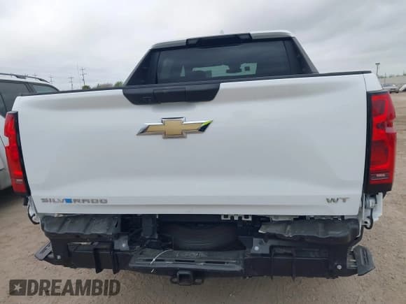 ✅ 2024 Chevrolet Silverado EV Work Truck • VIN: 1GC10VEL9RU200904 • Лот: 41875208. Опубликован ранее на IAAI с пробегом 10 823 миль. Бесплатный доступ к архиву аукционных продаж из США и подробный отчёт об истории автомобиля на DreamBid. Изображение 17.