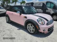 ✅ 2013 MINI Convertible • VIN: WMWZN3C50DT568977 • Лот: 60726495. Опубликован ранее на Copart с пробегом 86 319 миль. Бесплатный доступ к архиву аукционных продаж из США и подробный отчёт об истории автомобиля на DreamBid. Изображение 4.