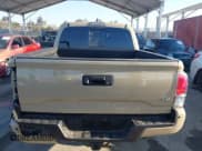 ✅ 2020 Toyota Tacoma SR5 • VIN: 3TMAZ5CN5LM136723 • Lot: 43066568. Wystawiony na IAAI z przebiegiem 67 792 mil. Bezpłatny archiwum sprzedaży aukcyjnych z USA i szczegółowy raport historii pojazdu na DreamBid. Zdjęcie 17.