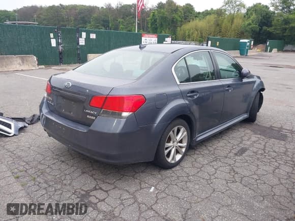 ✅ 2014 Subaru Legacy Premium • VIN: 4S3BMBC65E3036264 • Lot: 42519113. Listed on IAAI with 190,947 mi. Free auction sales archive from the USA and detailed vehicle history report at DreamBid. Image 4.