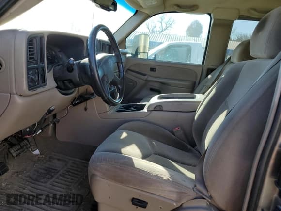 ✅ 2003 Chevrolet Silverado 2500HD LS • VIN: 1GCHC291X3E116055 • Lot: 83660854. Listed on Copart with Not provided. Free auction sales archive from the USA and detailed vehicle history report at DreamBid. Image 7.