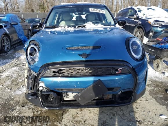✅ 2024 MINI Hardtop 4 Door Cooper S • VIN: WMW53DK01R2V22068 • Lot: 87613095. Wystawiony na Copart z przebiegiem 9 277 mil. Bezpłatny archiwum sprzedaży aukcyjnych z USA i szczegółowy raport historii pojazdu na DreamBid. Zdjęcie 5.