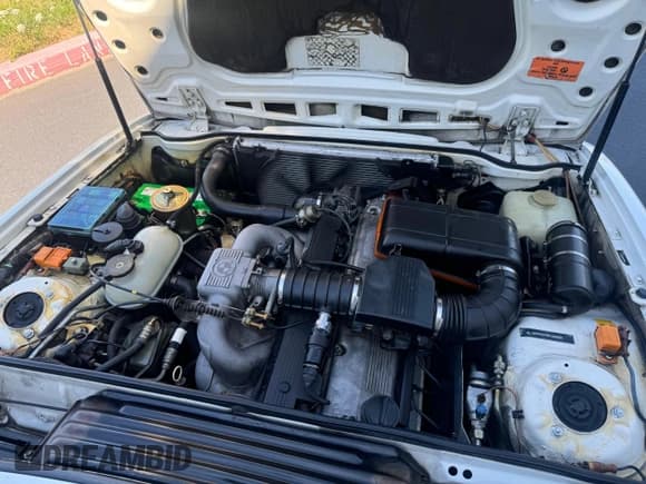 ✅ 1988 BMW 6 Series • VIN: WBAEC8418J3266779 • Лот: 81002764. Опубликован ранее на Copart с пробегом 186 859 миль. Бесплатный доступ к архиву аукционных продаж из США и подробный отчёт об истории автомобиля на DreamBid. Изображение 7.