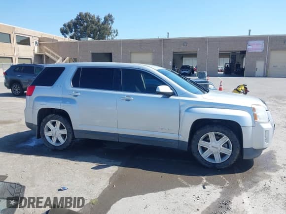 ✅ 2011 GMC Terrain SLE-1 • VIN: 2CTFLRECXB6398227 • Лот: 42121688. Опубликован ранее на IAAI с пробегом 209 549 миль. Бесплатный доступ к архиву аукционных продаж из США и подробный отчёт об истории автомобиля на DreamBid. Изображение 14.