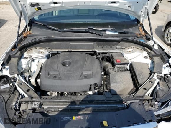 ✅ 2021 Volvo XC60 Momentum • VIN: YV4102RKXM1868900 • Лот: 82135605. Опубликован ранее на Copart с пробегом 44 436 миль. Бесплатный доступ к архиву аукционных продаж из США и подробный отчёт об истории автомобиля на DreamBid. Изображение 12.