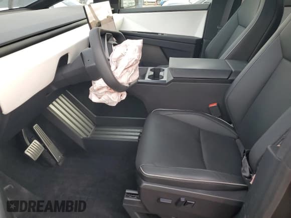 ✅ 2024 Tesla Cybertruck • VIN: 7G2CEHEDXRA019561 • Lot: 91157085. Listed on Copart with 11,535 mi. Free auction sales archive from the USA and detailed vehicle history report at DreamBid. Image 7.