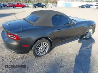 ✅ 2017 FIAT 124 Spider Elaborazione Abarth • VIN: JC1NFAEK3H0126513 • Lot: 43606214. Wystawiony na IAAI z przebiegiem 102 312 mil. Bezpłatny archiwum sprzedaży aukcyjnych z USA i szczegółowy raport historii pojazdu na DreamBid. Zdjęcie 4.
