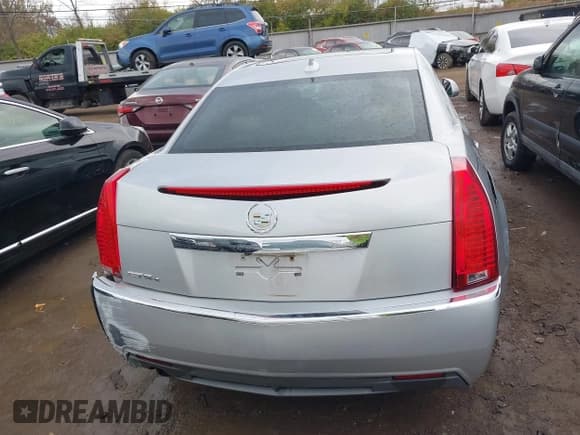 ✅ 2011 Cadillac CTS Luxury • VIN: 1G6DG5EYXB0103537 • Lot: 43672739. Listed on IAAI with 131,769 mi. Free auction sales archive from the USA and detailed vehicle history report at DreamBid. Image 16.