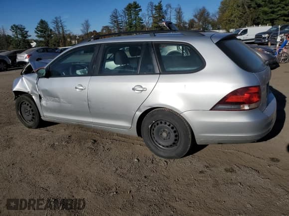 ✅ 2010 Volkswagen Jetta S • VIN: 3VWKX7AJ9AM660201 • Lot: 82777405. Wystawiony na Copart z przebiegiem Nie podano. Bezpłatny archiwum sprzedaży aukcyjnych z USA i szczegółowy raport historii pojazdu na DreamBid. Zdjęcie 2.