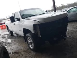 ✅ 2011 Chevrolet Silverado 2500HD Work Truck • VIN: 1GC2KVCG9BZ119608 • Lot: 41708507. Wystawiony na IAAI z przebiegiem 232 703 mil. Bezpłatny archiwum sprzedaży aukcyjnych z USA i szczegółowy raport historii pojazdu na DreamBid. Zdjęcie 1.