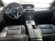 ✅ 2014 Mercedes-Benz C 300 Sport • VIN: WDDGF8AB7EA930111 • Lot: 50959005. Wystawiony na Copart z przebiegiem 195 477 mil. Bezpłatny archiwum sprzedaży aukcyjnych z USA i szczegółowy raport historii pojazdu na DreamBid. Zdjęcie 8.