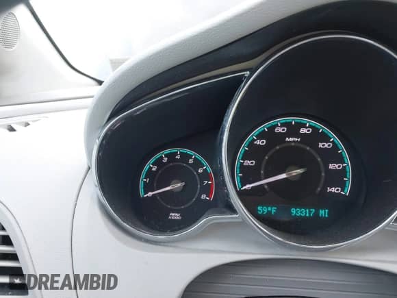 2011 Chevrolet Malibu 1LS z VIN 1G1ZB5E1XBF257143, wystawiony jako IAAI lot #43603793 z przebiegiem 93 317 mil mil oraz . Historia ofert i sprzedaży dostępna na DreamBid. Obrazek 12.