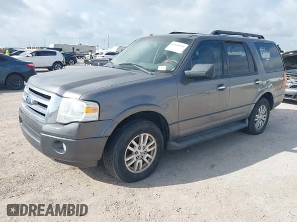 ✅ 2012 Ford Expedition XLT • VIN: 1FMJU1H56CEF29681 • Lot: 42568359. Listed on IAAI with 225,068 mi. Free auction sales archive from the USA and detailed vehicle history report at DreamBid. Image 17.