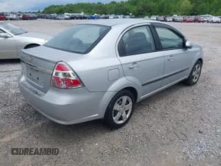 ✅ 2010 Chevrolet Aveo 2LT • VIN: KL1TG5DEXAB110210 • Lot: 42137206. Wystawiony na IAAI z przebiegiem 104 724 mil. Bezpłatny archiwum sprzedaży aukcyjnych z USA i szczegółowy raport historii pojazdu na DreamBid. Zdjęcie 4.