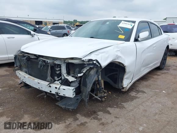 ✅ 2016 Dodge Charger SE • VIN: 2C3CDXBG0GH319476 • Lot: 42883610. Listed on IAAI with 160,796 mi. Free auction sales archive from the USA and detailed vehicle history report at DreamBid. Image 18.