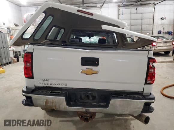 ✅ 2017 Chevrolet Silverado 2500HD Work Truck • VIN: 1GC1KUEY5HF110331 • Lot: 44001645. Wystawiony na Copart z przebiegiem Nie podano. Bezpłatny archiwum sprzedaży aukcyjnych z USA i szczegółowy raport historii pojazdu na DreamBid. Zdjęcie 6.