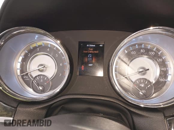 ✅ 2012 Chrysler 300 C • VIN: 2C3CCAET0CH232664 • Лот: 41992955. Опубликован ранее на IAAI с пробегом 81 789 миль. Бесплатный доступ к архиву аукционных продаж из США и подробный отчёт об истории автомобиля на DreamBid. Изображение 7.