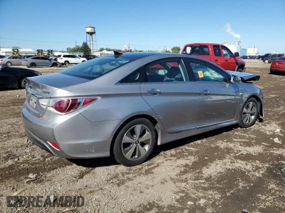 ✅ 2011 Hyundai Sonata Hybrid • VIN: KMHEC4A47BA007722 • Лот: 85583145. Опубликован ранее на Copart с пробегом Не указан. Бесплатный доступ к архиву аукционных продаж из США и подробный отчёт об истории автомобиля на DreamBid. Изображение 3.