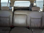 ✅ 2000 Ford Excursion Limited • VIN: 1FMNU43S1YEE15272 • Лот: 70563005. Опубликован ранее на Copart с пробегом 248 663 миль. Бесплатный доступ к архиву аукционных продаж из США и подробный отчёт об истории автомобиля на DreamBid. Изображение 10.