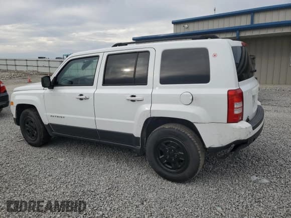 ✅ 2017 Jeep Patriot Sport SE • VIN: 1C4NJPBAXHD140479 • Lot: 80624914. Listed on Copart with 127,860 mi. Free auction sales archive from the USA and detailed vehicle history report at DreamBid. Image 2.
