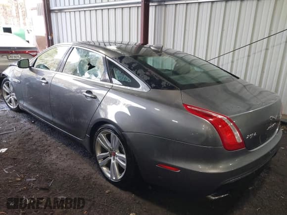 ✅ 2016 Jaguar XJ Portfolio • VIN: SAJWJ2GD7G8W02919 • Lot: 41490211. Listed on IAAI with 170,768 mi. Free auction sales archive from the USA and detailed vehicle history report at DreamBid. Image 3.