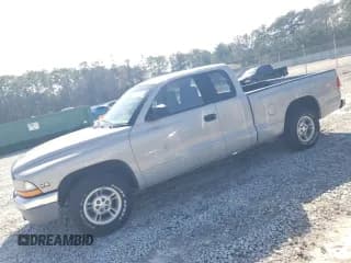 ✅ 2000 Dodge Dakota • VIN: 1B7GL22X3YS621292 • Lot: 45266195. Wystawiony na Copart z przebiegiem 185 912 mil. Bezpłatny archiwum sprzedaży aukcyjnych z USA i szczegółowy raport historii pojazdu na DreamBid. Zdjęcie 1.
