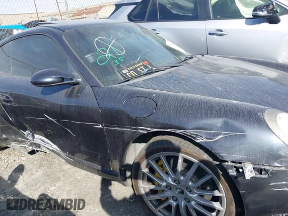 ✅ 2006 Porsche 911 Carrera S • VIN: WP0AB29986S740565 • Lot: 41488077. Wystawiony na IAAI z przebiegiem 81 471 mil. Bezpłatny archiwum sprzedaży aukcyjnych z USA i szczegółowy raport historii pojazdu na DreamBid. Zdjęcie 14.