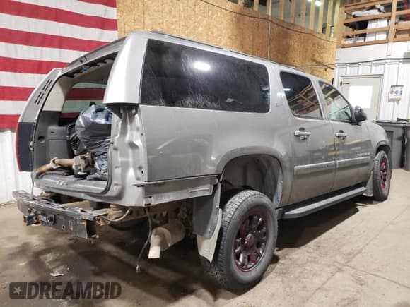✅ 2007 Chevrolet Suburban LTZ • VIN: 1GNFK16317J329927 • Lot: 92053575. Listed on Copart with Not provided. Free auction sales archive from the USA and detailed vehicle history report at DreamBid. Image 3.