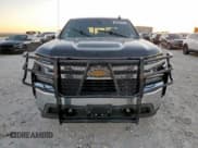 ✅ 2020 Chevrolet Silverado 1500 LT • VIN: 3GCPWCEDXLG294890 • Lot: 90742135. Wystawiony na Copart z przebiegiem Nie podano. Bezpłatny archiwum sprzedaży aukcyjnych z USA i szczegółowy raport historii pojazdu na DreamBid. Zdjęcie 5.